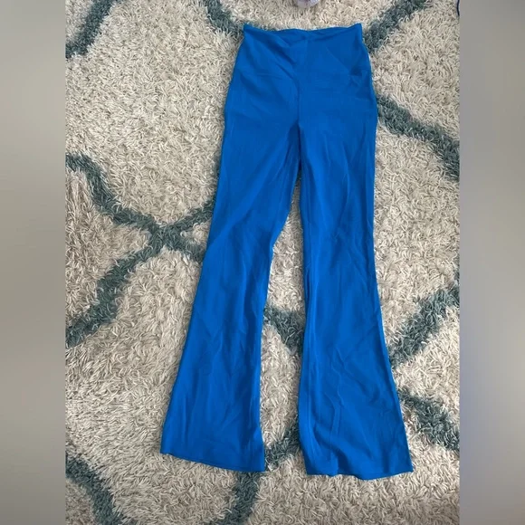 Lululemon Groove Super High Rise Flared Pant - Picture 4 of 6